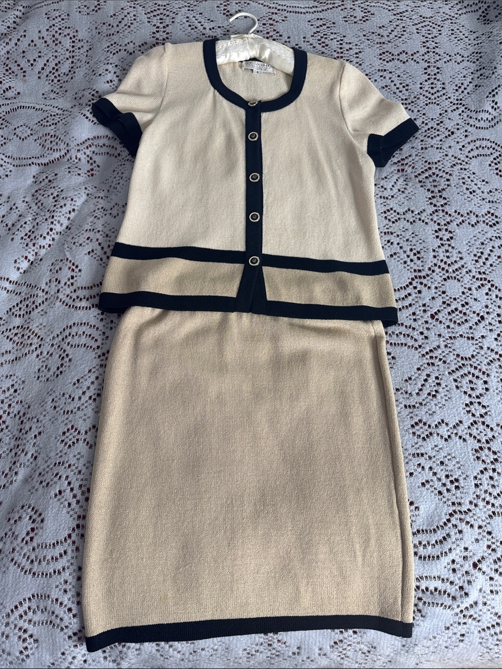 Woman’s Cream and Navy Two-Piece Knit Dress Set Size 4